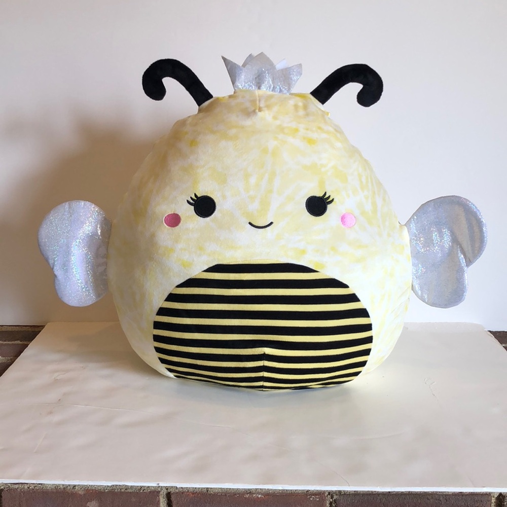 20” Sunny the Queen Bee Squishmallow